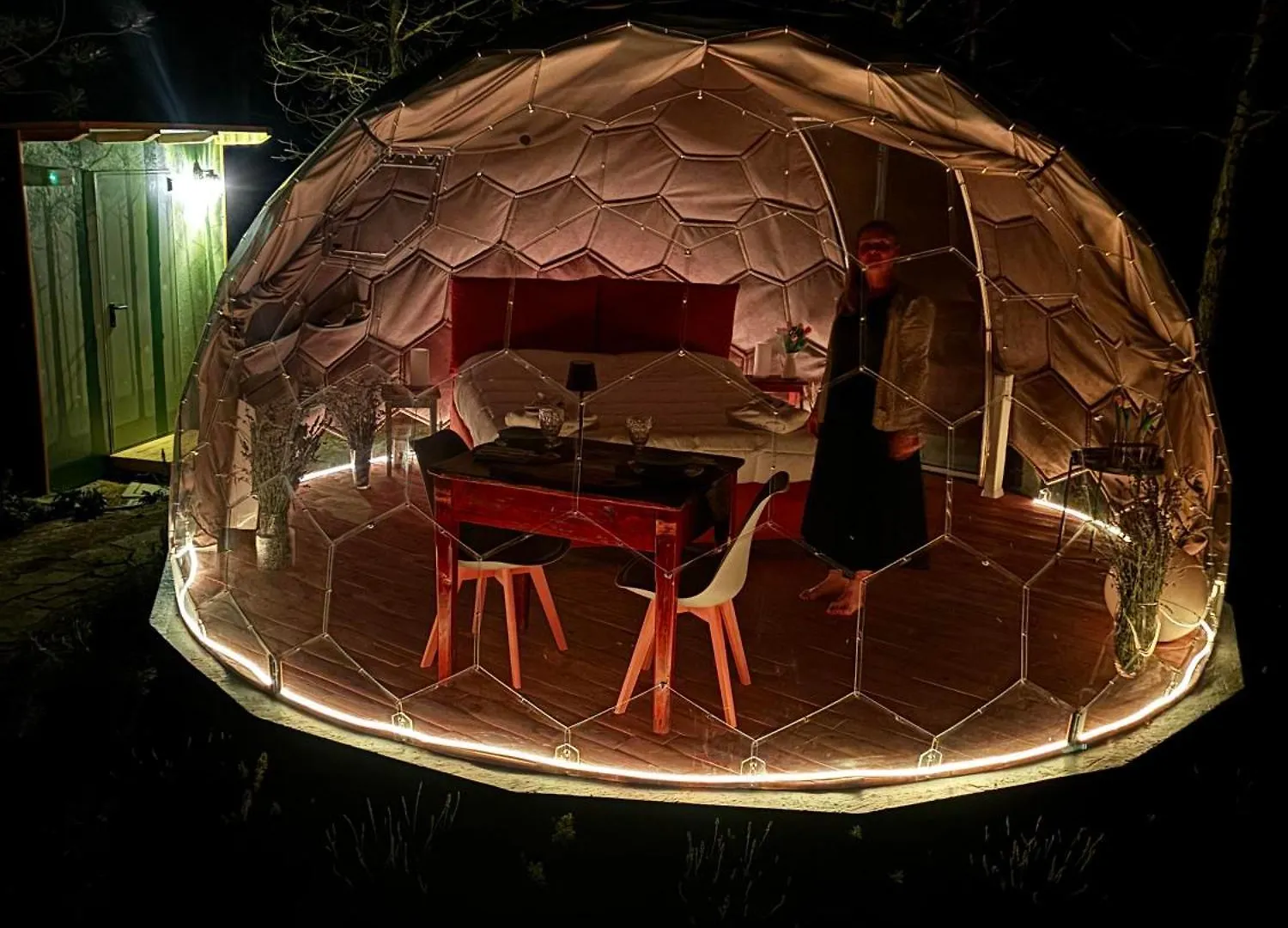 Bubble Room Experience Casteldelci 豪华帐篷